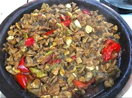 Tepsi Guvecte Mantarli Et Sote Yemek Tarifleri Guvec Yemek