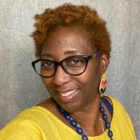 Lorraine Wray's Instagram, Twitter & Facebook