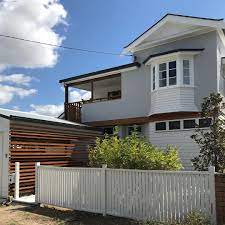 Exterior Of A Beautiful Queenslander At Wooloowin Qld Best Business Plan House Painting Interior And Exterior