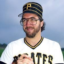 Lee Tunnell's Instagram, Twitter & Facebook