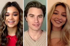 And sarah cameron carlacia grant has also joined the outer banks season 2 cast, according to deadline. Zwmdjthpohp2 M