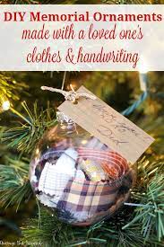 Diy Memorial Ornaments To Remember Loved Ones At Christmas Memory Crafts Christmas Diy How To Make Ornaments