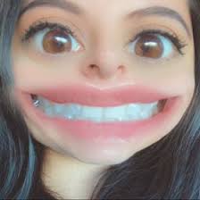 Donna Vivas's Instagram, Twitter & Facebook