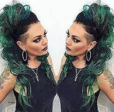 Ehrfurchtige Weibliche Mohawk Frisuren Langes Haar Neueste Frisuren 2018 Mohawk Hairstyles For Women Long Hair Mohawk Hair Styles
