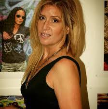 Marianne Merkle's Instagram, Twitter & Facebook