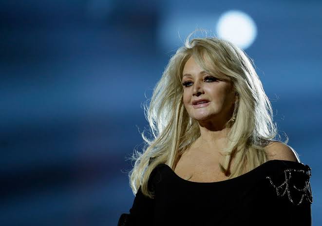 Muere Bonnie Tyler, cantante detrás del éxito ochentero "Total Eclipse of  the Heart" - La Opinión