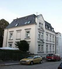 Derzeit 1.091 freie mietwohnungen in ganz crimmitschau. 4 Zimmer Wohnung Zu Vermieten Beyerstr 42 08451 Crimmitschau Zwickau Kreis Mapio Net