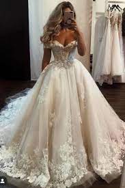 Schlichtes brautkleid hochzeitskleid kleid für braut tief v ausschnitt bc952. Hochzeitskleider A Linie Mit Spitze Hochzeitsmoden Online Prinzessin Kleid Hochzeit Ballkleid Hochzeit Hochzeit Kleidung