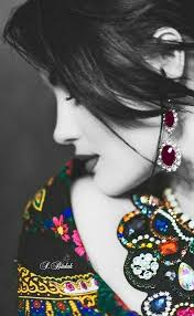 Pin By Forouzan Ameri On S Budak Color Splash Black And White Pictures Black And White
