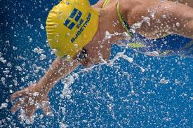 Katinka grew up in baja, hungary and was coached in swimming by her grandfather, lászló bakos until the age of 13. Sarah Sjostrom Wins Female Swimmer Of The Meet Honors