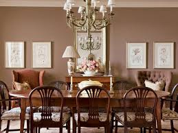 Laluz chandeliers for dining room kitchen island lighting hanging fixture 8 arms, 26 inches diameter, rust bronze. A Sophisticated Dining Room With A Traditional Chandelier Hgtv
