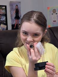 They got their spinner necklaces today!