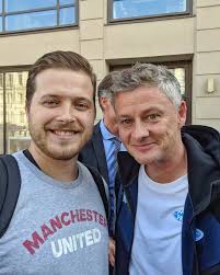 He is one of the most popular and successful football players in the history of 'manchester united.' he made his career debut in 1990, under norwegian club 'clausenengen' (cfk), at the age of 17. Met This Fella In St Petersburg Can T Stop Smiling Reddevils