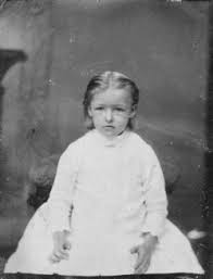 DO YOU KNOW ANY OF THESE FOLKS