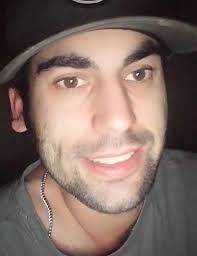 Grant Cameron's Instagram, Twitter & Facebook