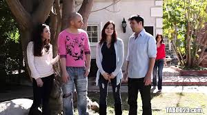 MILF Babe Zoey Holloway Gets Her Pussy Banged