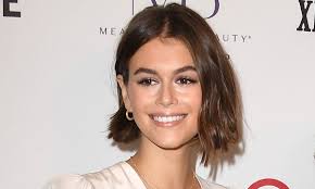 See pictures of kaia gerber with different hairstyles, including long hairstyles, medium hairstyles, short hairstyles, updos, and more. Kaia Gerber Stuns Instagram Fans With Her Dramatic Hair Transformation Hello