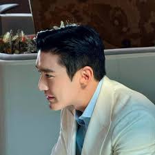 작년에 이어 올해도 F1 그랑프리 경기를 보러 싱가포르에 왔습니다 🙂 F1 싱가포르 그랑프리 공식 항공사 싱가포르항공과 함께하는  익사이팅 여행 ✈️ @singaporeair 저와 함께 싱가포르로 떠나 보시죠! Following last year, I'm back  in