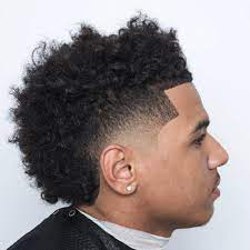 Naturallycurly spoke with stylists who have experience cutting men's hair about their favorite haircuts for guys. 25 Of The Best Curly Hairstyles For Men Haircut Ideas