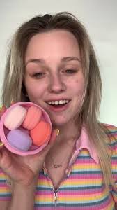 Macaroon Beauty Blender Testing and Makeup Tutorial