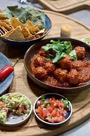 borrelen met hugo een mexicaanse borrelplank rtl nieuws mexicaans eten recepten koken eten recepten