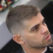 1001 Idees Coupe Courte Degradee L Entretien Presque Facile Découvrez 44 idées de coiffure homme court afin de trouver l'inspiration, parce qu'une coupe de cheveux courte ne veut pas dire négligée. 1001 idees coupe courte degradee