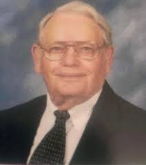 Lynn Cypert's Instagram, Twitter & Facebook