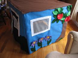 One Little Word She Knew Felt Card Table Playhouse Card Table Playhouse Diy Kids Tent Table Cards