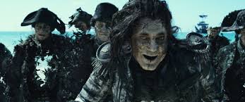 Orlando bloom returns as will turner in pirates of the caribbean 5 first look. Dead Men Tell No Tales Proves Continuity Still Doesn T Matter For The Pirates Of The Caribbean Films The Verge