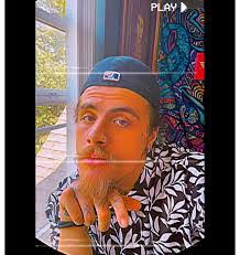 Jordan Hatfield's Instagram, Twitter & Facebook