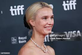 60 Robin Collin Fotos und hochauflösende Bilder