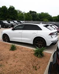 Image result for Glacier White 2023 SQ8