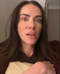 Calling all Adventurers! Don’t miss Devora Wilde in DUNGEONS AND DRAGONS  the Twenty-Sided Tavern NOW until December 21