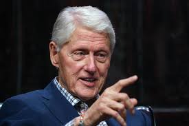 Former US President Clinton Admitted to Hospital with Fever EFE