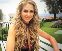 Ordene esta telenovela en dvd porque no tube la oportunidad de verla en forma completa cuando se transmitio en television, tambien porque un amigo me la recomendo y porque tiene un elenco de actores que me gusta, por ejemplo, los protagonistas, ana brenda contreras y jose ron. Pin On Natasha Dupeyron 123