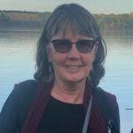 Donna Radzik's Instagram, Twitter & Facebook