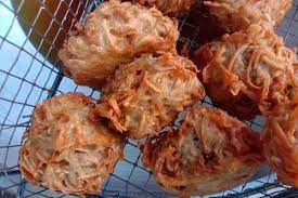 Talas goreng/uyen coba resep talas goreng/uyen sebagai menu istimewa hari ini. Indonesia Go Id Uyen Keladi Goreng Cemilan Sehat Khas Medan Dan Pontianak