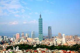 The bustling metropolis of taipei is where you'll find shiny skyscrapers and ancient temples hazy with incense standing side by side. One Day Taipei Itinerary è‡ºåŒ—ä¸€æ—¥æ¸¸ Foreigners In Taiwan å¤–åœ‹äººåœ¨è‡ºç£
