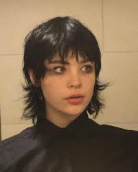 I Ve Posted Way Too Much Today But Right Now I Feel Like A Mix Between My Two Gods Ian Curtis And Gerard Way Mullet Hairstyle Goth Hair Punk Hair