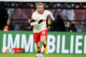 View emil forsberg profile on yahoo canada sports. Bleibt Emil Forsberg Bei Rb Leipzig Das Sagt Er Uber Seine Zukunft Tag24