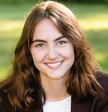 Peyton Hobart's Instagram, Twitter & Facebook