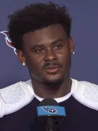 Malik Williamson's Instagram, Twitter & Facebook