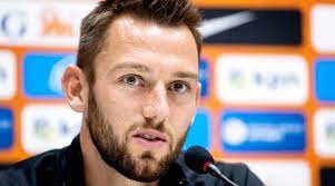 De vrij wordt wekelijks begeleid door het. Gouds Dagblad Italiaanse Titel Voor Goudse Voetballer Stefan De Vrij