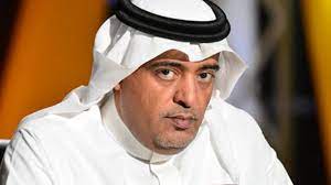 ظهر الإعلامي الرياضي وليد الفراج، متأثراً للغاية خلال مراسم تشييع جثمان، صديقه الإعلامي الرياضي الراحل، عادل التويجري الذي وافته المنية أمس (السبت) جراء أزمة قلبية. Ø§Ù„Ø¥Ø¹Ù„Ø§Ù…ÙŠ ÙˆÙ„ÙŠØ¯ Ø§Ù„ÙØ±Ø§Ø¬ ÙŠØ®Ø³Ø±200 Ø£Ù„Ù Ù…ØªØ§Ø¨Ø¹ Ø¨Ø³Ø¨Ø¨ ØªØºØ±ÙŠØ¯Ø© Ø­Ù„Ø¨
