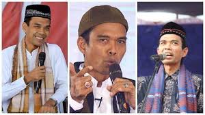 عبد الصمد‎, lahir di silo lama, asahan, sumatra utara, 18 mei 1977; Unggah Foto Usai Cerai Dari Mellya Juniarti Ustadz Abdul Somad Banjir Doa Dari Para Jamaah Tribunnewswiki Com Mobile