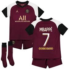 The most iconic sneaker ever, in a summer version. Psg Trikot Kinder 2019 2020 Home L1 Mbappe 7 Sport Freizeit Bekleidung Lifecenter Org Il