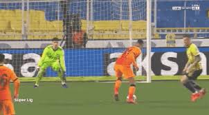 Fenerbahçe, zamalek'te forma giyen mostafa mohamed'i kadrosuna katmak için resmi teklifte bulundu. Mostafa Mohamed In Fenerbahce Ye Attigi Gol Uludag Sozluk