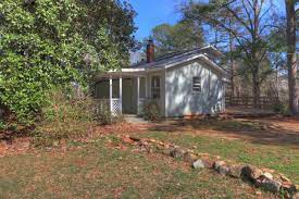 Find covington properties for rent at the best price. 3043 Hwy 81 Covington Ga 30016 House For Rent In Covington Ga Apartments Com