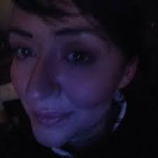 Janine Thomson's Instagram, Twitter & Facebook