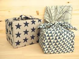 3 Furoshikis Emballage Cadeau Zero Dechet Emballages Cadeaux Par Theonebag Emballage Cadeau Cadeau Japonais Emballage Japonais